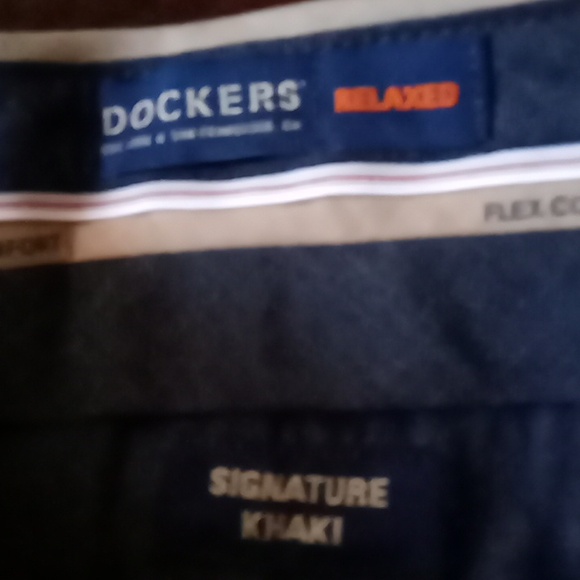 Men's Docker's casual tan slacks pants NWOT size 38. - Picture 3 of 7